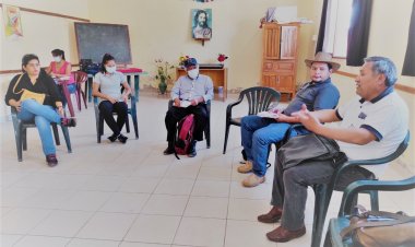 EL DIRECTOR GENERAL EJECUTIVO DEL IPELC WALTER GUTIÉRREZ MENA, SE REUNIÓ CON AUTORIDADES Y REPRESENTANTES DE LOS MUNICIPIOS DE CHARAGUA y MACHARETÍ.