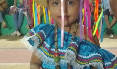 SACOSE GUACANARO YÁ TIENE SUS SOBERANAS DEL FOLCLORE HUACARAJEÑO