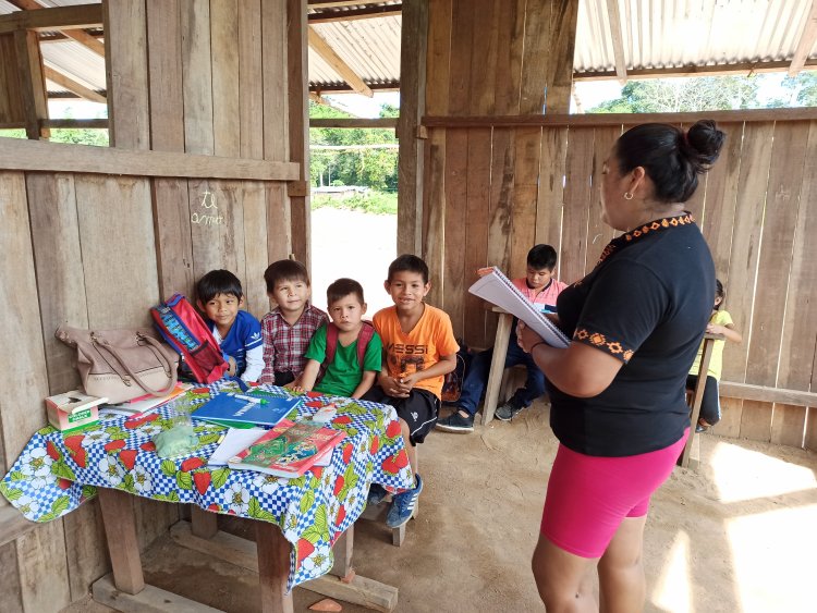 ACTIVIDADES REALIZADAS CON LOS NIÑOS APRENDIEDO EL IDIOMA GUARASUWE