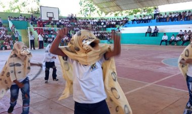 HUACARAJE INAUGURA EL 2DO. TALLER DE COMPLEMENTACIÓN DE PLANES Y PROGRAMAS  DEL CURRÍCULO REGIONALIZADO DE LA NACIÓN ITONAMA.