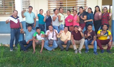 El ILC-Joaquiniano en coordinación con la Dirección del Núcleo Puerto Siles el 19 de Abril de 2022, dio inicio a los talleres de enseñanza básica en lengua Joaquiniana, metodología oral y escrita; con 19 maestros y maestras de las Unidades Educativas Puerto Siles y Altura El Carmen. Gracias a la buena voluntad de todos los participantes promoveremos nuestro idioma en todos los espacios de nuestro territorio Joaquiniano.