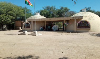 UNIDAD EDUCATIVA SAMUGUATE CELEBRA 57 AÑOS DE FUNCIONAMIENTO