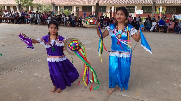 ELECCION DE LAS SOBERANAS DEL FOLKLORE ESTUDIANTIL - U.E LUIS ESPINAL