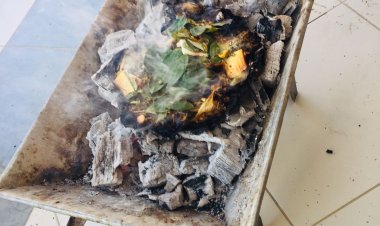 QHIRUSIK WASI Pachamamaman q'uwata jaywarispa kachkan