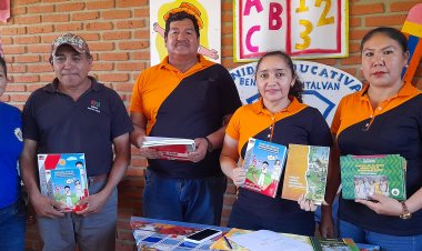 ENTREGA DE MATERIAL U.E BENJAMIN MONTALVAN
