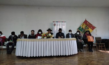 TALLER DE ACTUALIZACIÓN DEL CURRICULO DE LA NACIÓN QUECHUA