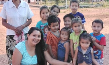 TO MONCHINEV DE LOS NIDOS CANTAMOS EL SIRINGUERO Y JUGAMOS MANCHA AGACHADA