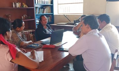 REUNION DE COORDINACION CON DIRECTORES SOBRE PRIORIZACION DE CONTENIDOS DEL CURRICULO REGIONALIZADO DE BAURE