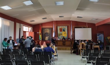 ISKAY KAQ P'UNCHAWPI KAY " TALLER DE PRIORIZACIÓN DE CONTENIDOS DEL CURRÍCULO REGIONALIZADO" TANTAKUY