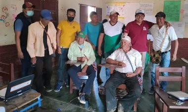 Taller de armonización de currículo regionalizado weenhayek