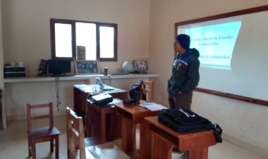 TALLER DE ARMONIZACION DEL CURRICULO REGIONALIZADO TAPIETE