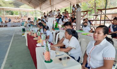 Actividades culturales-educativas en la Unidad Educativa Santa Teresita 1