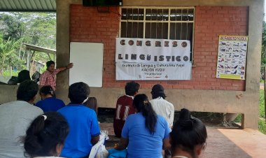 Congreso Lingüistico aprobación y validación del Alfabeto y DIccionario Yuqui