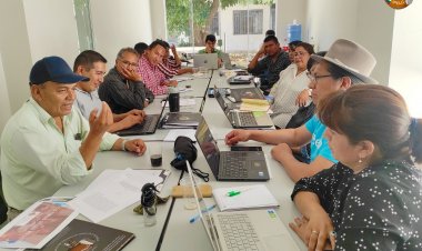 EL IPELC JUNTO A UNICEF DESARROLLAN LA REUNION DE SEGUIMIENTO A CONSULTORES QUE EJECUTAN PROYECTOS EN EL MARCO DE LA IMPLEMENTACIÓN DEL MESCP