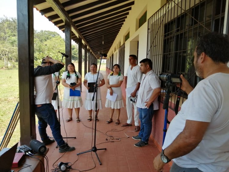 Entonación del Himno Nacional en Lengua Gwarayu