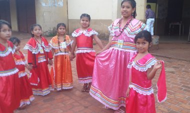El ILC/JOAQUINIANO desarrolla actividades culturales con niños de Nido Bilingüe familiar, con apoyo de las Madres de familia.