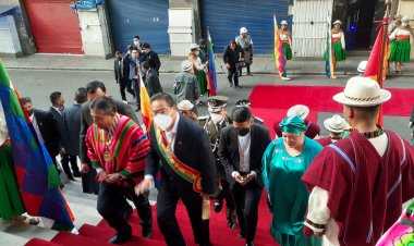 Participación del ILC-Gwarayu en la celebración de la Fundación del Estado Plurinacional