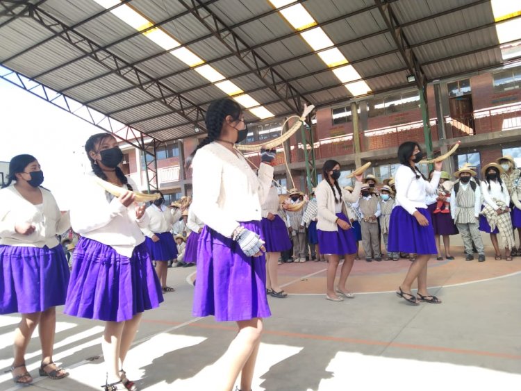 ACTO EN CONMEMORACION DIA INTERNACIONAL DE LA LENGUA MATERNA, DIA NACIONAL DE LAS LENGUAS Y CULTURAS DE LA NPIO y A