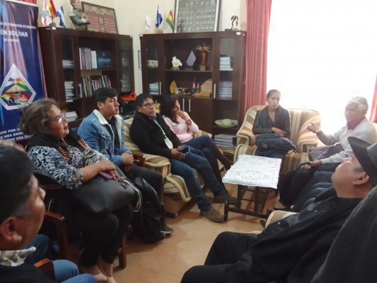 LOS TÉCNICOS DEL (ILCQ),  DESARROLLARON, EL PRIMER CONCURSO DE CUENTOS EN LA ESCRITURA  QUECHUA NORMALIZADA CON  ESTUDIANTES DE LAS ESFMs MARISCAL SUCRE,  FRANZ TAMAYO Y SIMÓN BOLIVAR.