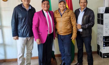 El IPELC y la Dirección Departamental de Educación de Santa Cruz, acuerdan trabajos conjuntos para revitalizar las lenguas indígenas