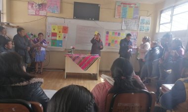 P'UTUQSI YACHAY WASIKUNAMANTA PACHA QHICHWA SIMINCHIKTA KHUSKAMANTA KALLPACHASPA (JUNTOS REVITALIZANDO NUESTRO IDIOMA QUECHUA DESDE EL AMBITO DE LA EDUCACION)