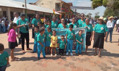 ILC BAURE PRESENTE EN LOS ACTOS CIVICO EN CONMEMORACIÓN A LOS 198 AÑOS DE FUNDACION DE NUESTRO ESTADO PLURINACIONAL DE BOLIVIA