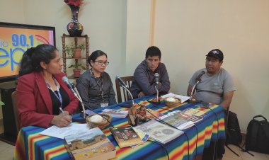 QHICHWA SIMIPI MISK'IMANTA SIMINARIKUSPA