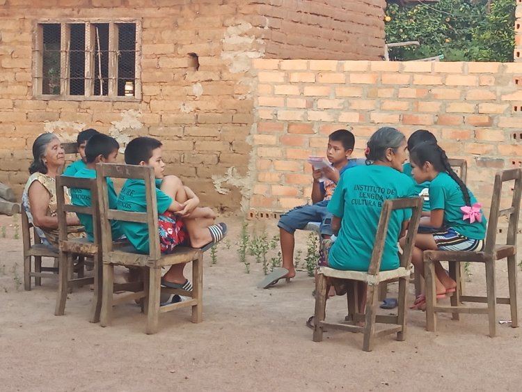 GAM BAURE APOYA CON UNIFORME A LOS NIÑOS Y NIÑAS DE LOS NIDOS LINGUISTICOS Y SABIAS HABLANTES DEL BAURE