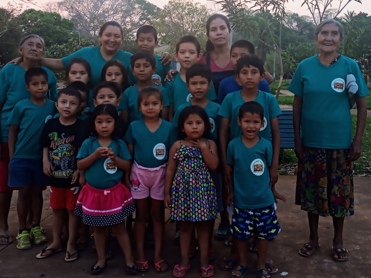 GAM BAURE APOYA CON UNIFORME A LOS NIÑOS Y NIÑAS DE LOS NIDOS LINGUISTICOS Y SABIAS HABLANTES DEL BAURE