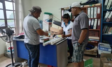 Entrega de materiales educativos al Consejo de la Comunidad Remanso