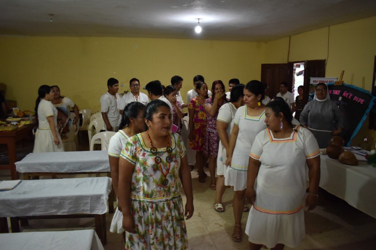 Feria de valoración del curso de lengua guarayu se realizó con éxito en Ascensión