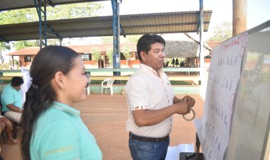 ILC-GW impulsa la correcta escritura de la lengua Guarayo en jóvenes estudiantes