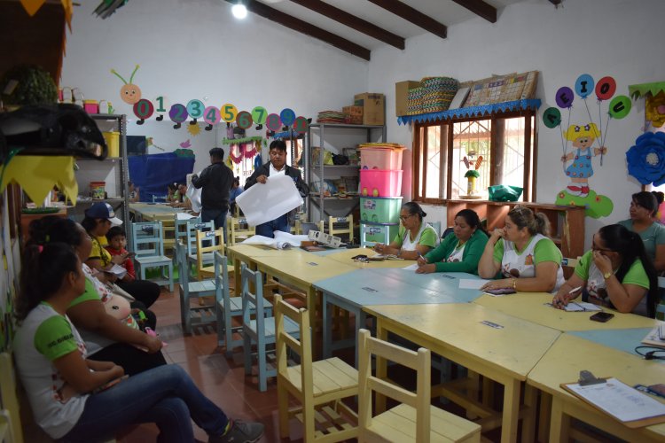 Taller de fortalecimiento del idioma Guarayu en la U.E. “Mi Dulce Hogar”