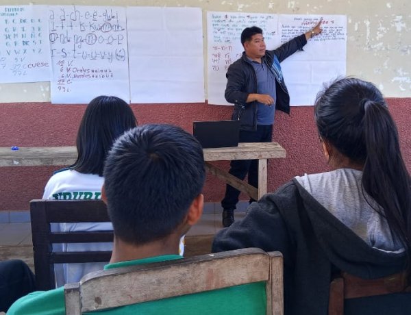 Promoviendo la lengua guarayu entre las nuevas generaciones en Yaguarú